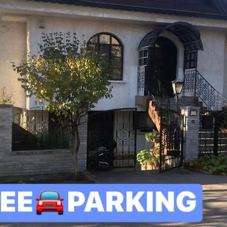 Luxury Eagle Apartman Будапеща Екстериор снимка