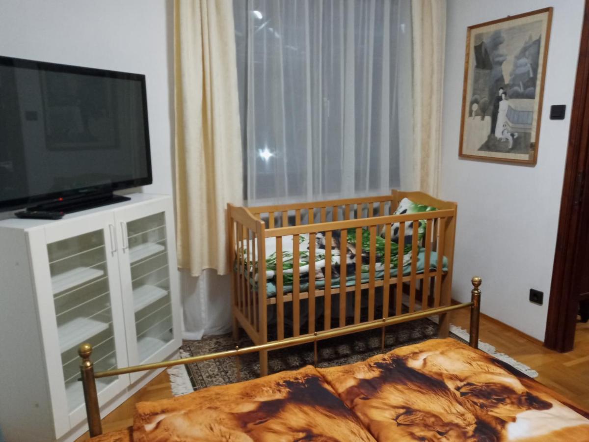 Luxury Eagle Apartman Будапеща Екстериор снимка