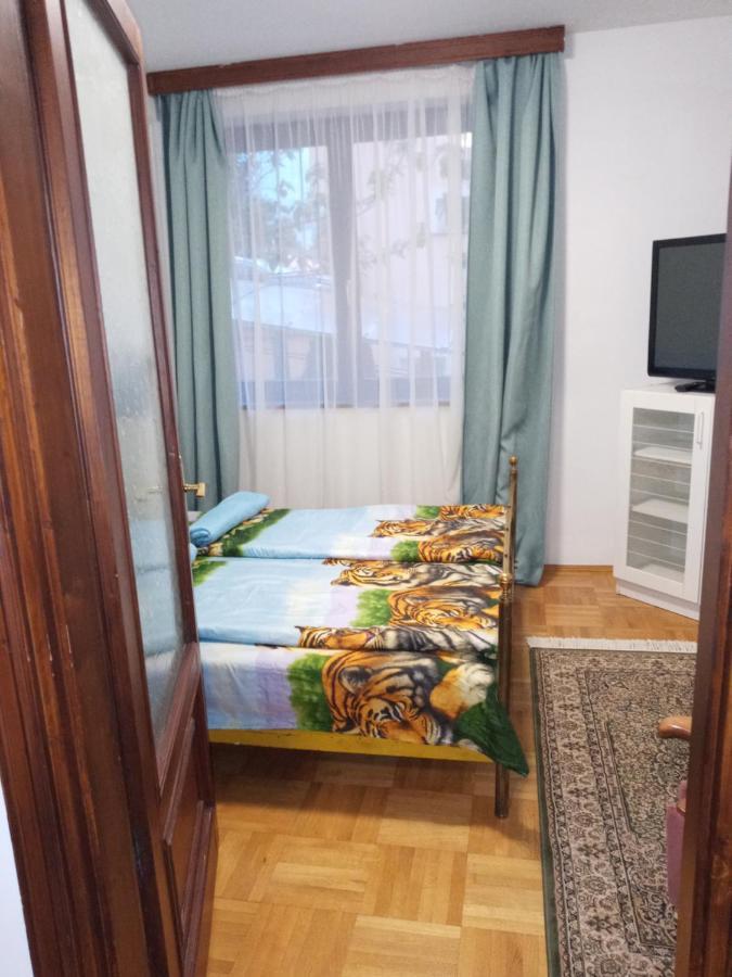 Luxury Eagle Apartman Будапеща Екстериор снимка